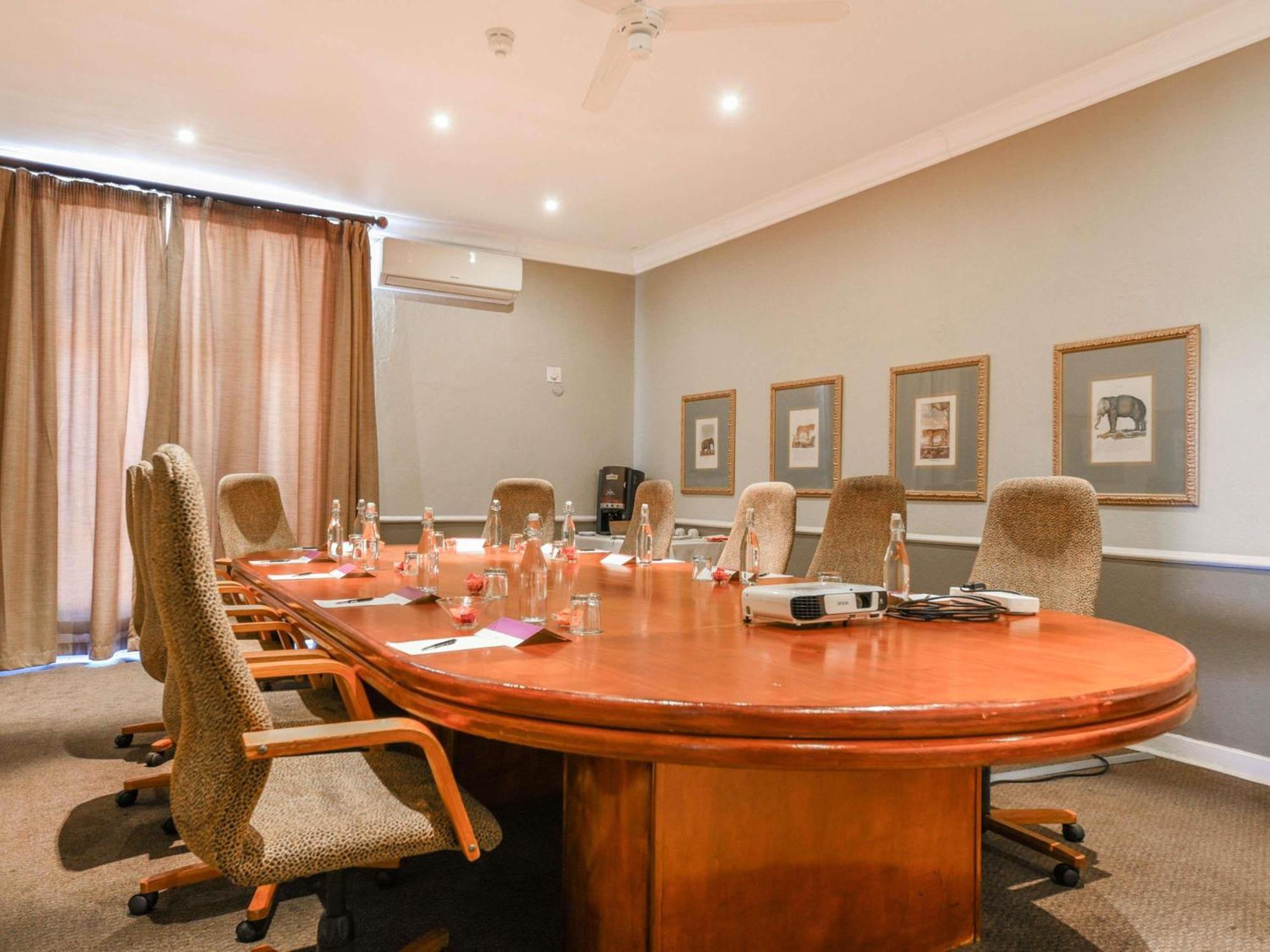 Mercure Hotel Nelspruit Mbombela Ngoại thất bức ảnh